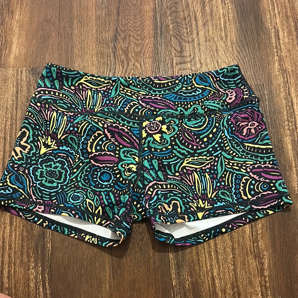 Born primitive double take booty shorts